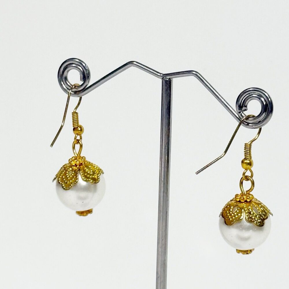 Gold Tone Pearl Drop Dangle Earrings Elegant Bridal Wedding Jewelry - Picture 7 of 9